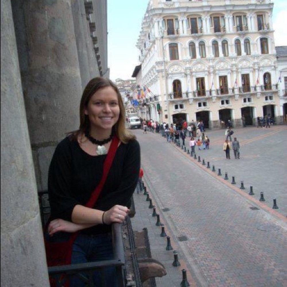 Meet your Posher, Elizabeth